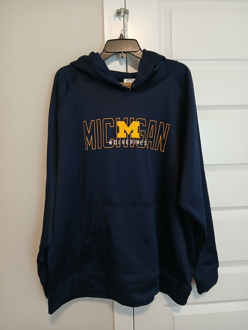Rivalry Threads Navy Hooded Michigan Wolverines Sweatshirt with Yellow Logo